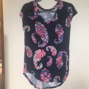 24/7 Maurices- short sleeved tee